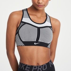 Nike’s FE/NOM Flyknit Sports Bra